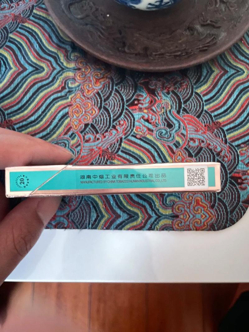 芙蓉王香烟,品味湖南烟文化的经典之作 第5张 芙蓉王香烟,品味湖南烟文化的经典之作 第5张